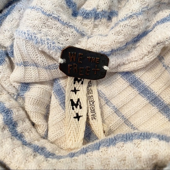 We the Free Waffle Knit Cowl Neck Top - M - Picture 5 of 10